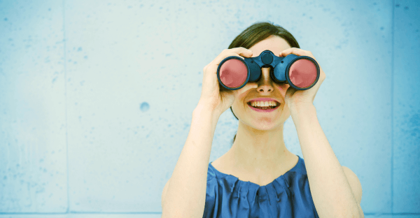 Woman-with-binoculars-2